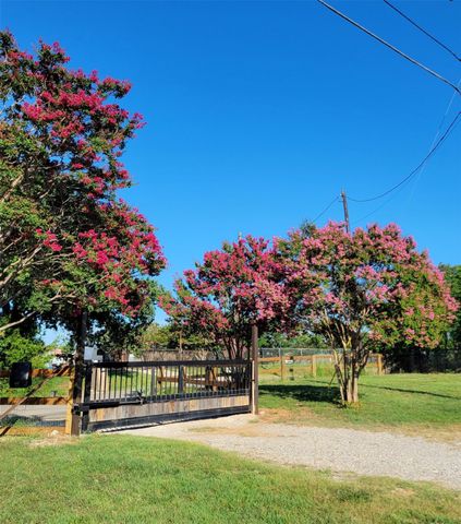 6149 County Road 1022, Joshua, TX 76058