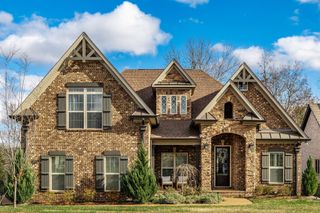 1223 Ben Forkum Dr, Lebanon, TN 37087