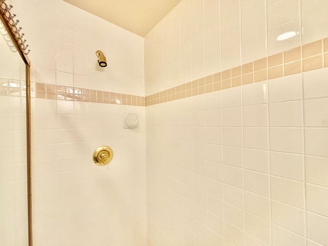 1053 L Aloutte Way, Sacramento, CA 95831