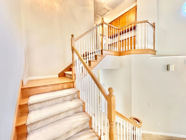 1053 L Aloutte Way, Sacramento, CA 95831