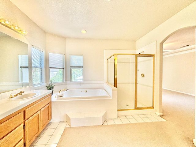 1053 L Aloutte Way, Sacramento, CA 95831