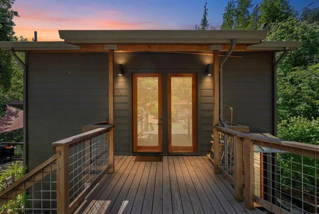 19060 Laurel Drive, Los Gatos, CA 95033
