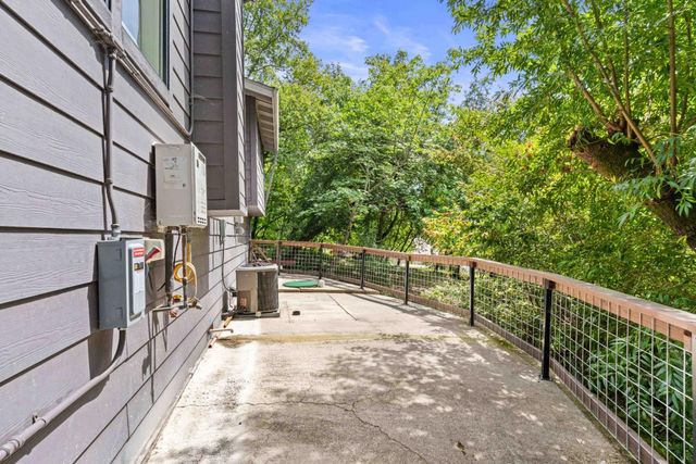 19060 Laurel Drive, Los Gatos, CA 95033