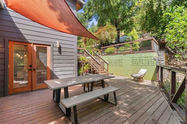 19060 Laurel Drive, Los Gatos, CA 95033