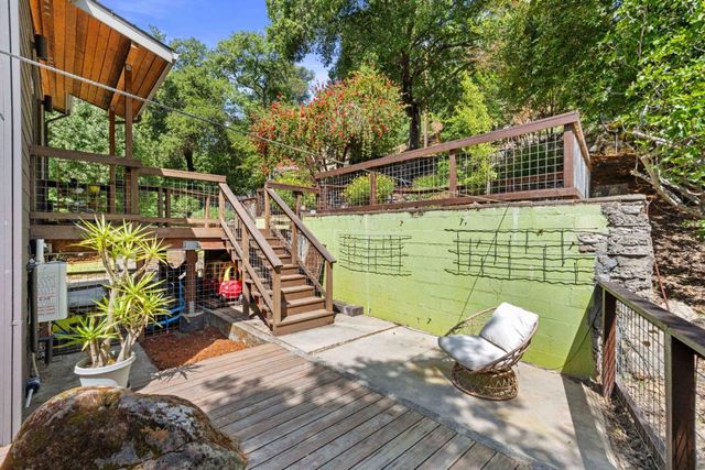 19060 Laurel Drive, Los Gatos, CA 95033