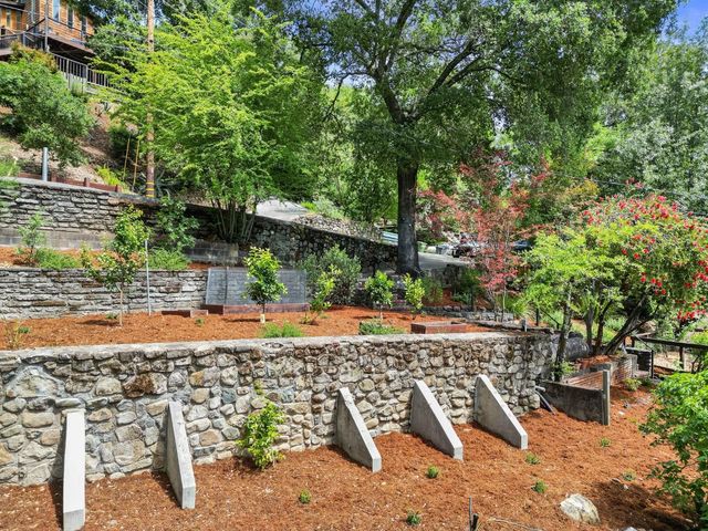 19060 Laurel Drive, Los Gatos, CA 95033