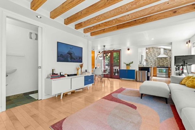 19060 Laurel Drive, Los Gatos, CA 95033