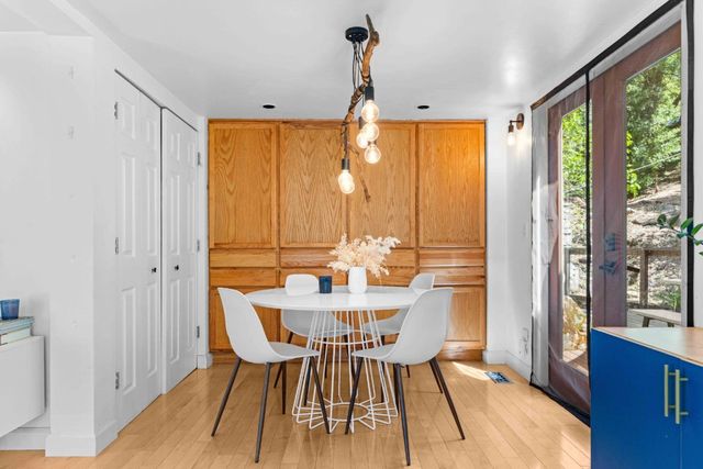 19060 Laurel Drive, Los Gatos, CA 95033