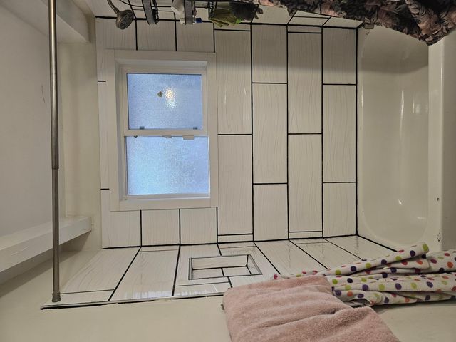 1620 Duxberry Avenue, Columbus, OH 43219