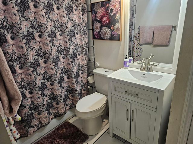 1620 Duxberry Avenue, Columbus, OH 43219