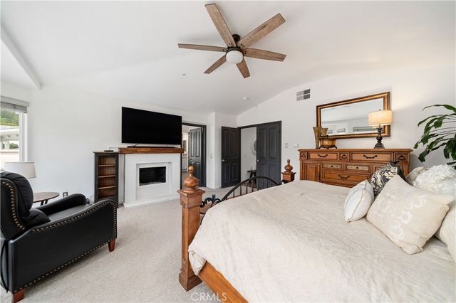 5919 County Oak Road, Woodland Hills, CA 91367