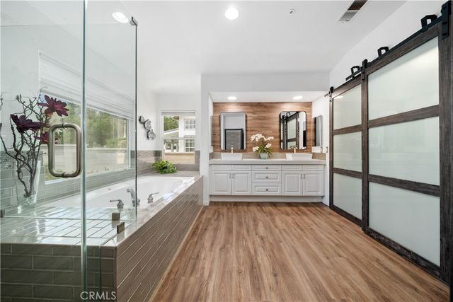 5919 County Oak Road, Woodland Hills, CA 91367