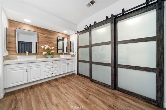 5919 County Oak Road, Woodland Hills, CA 91367