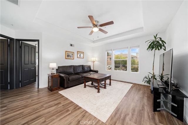 5919 County Oak Road, Woodland Hills, CA 91367