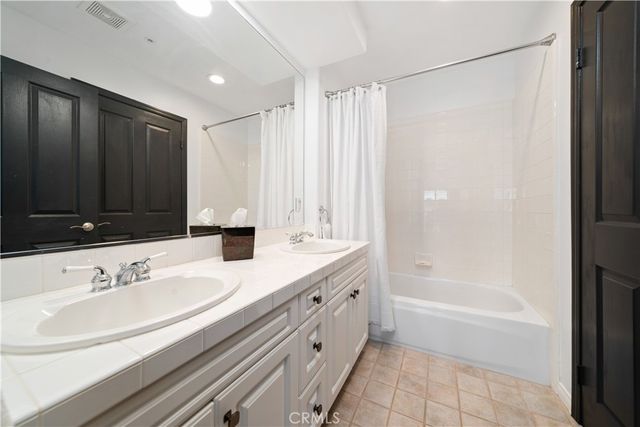 5919 County Oak Road, Woodland Hills, CA 91367