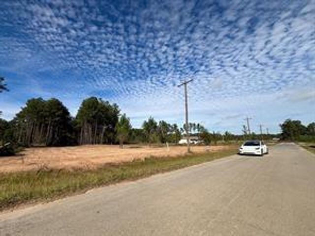 212 County Road 5002, Cleveland, TX 77327