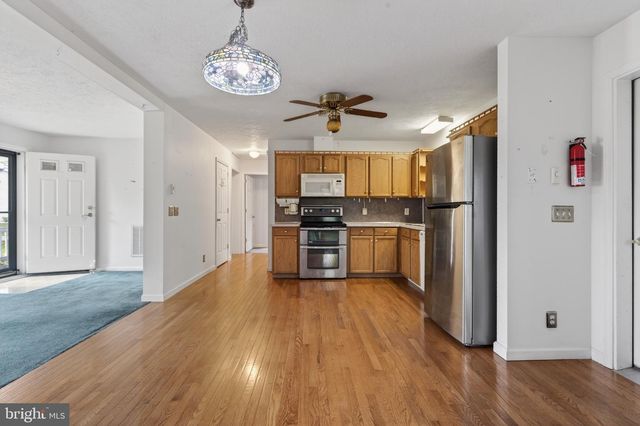 860 TRESTLE CT, Pine Grove, PA 17963