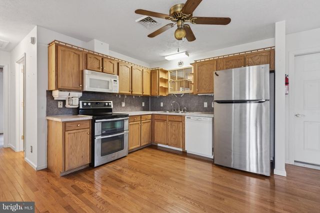 860 TRESTLE CT, Pine Grove, PA 17963