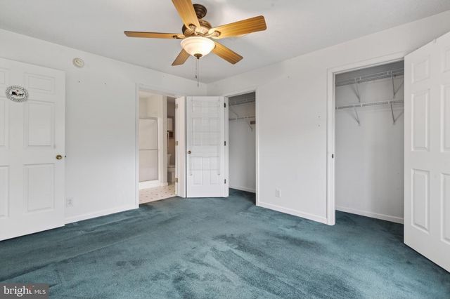 860 TRESTLE CT, Pine Grove, PA 17963