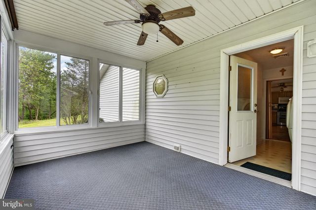 860 TRESTLE CT, Pine Grove, PA 17963