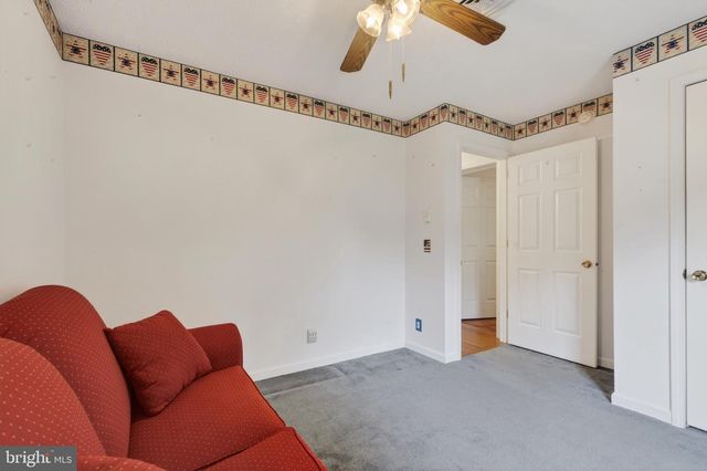 860 TRESTLE CT, Pine Grove, PA 17963
