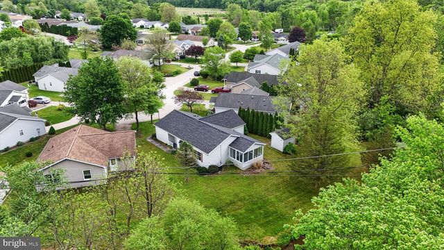 860 TRESTLE CT, Pine Grove, PA 17963