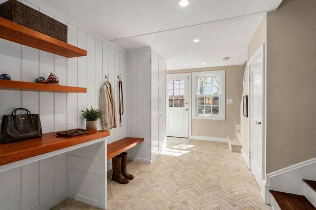 24 Coolidge Avenue, Cambridge, MA 02138