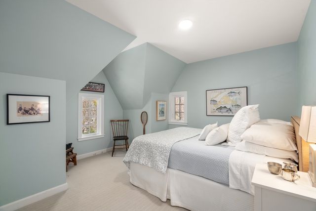 24 Coolidge Avenue, Cambridge, MA 02138