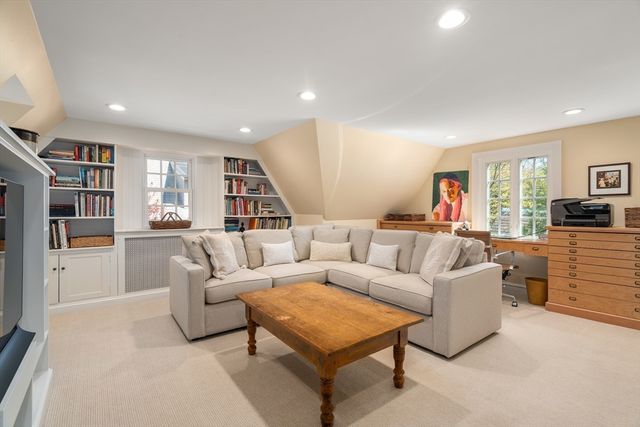 24 Coolidge Avenue, Cambridge, MA 02138