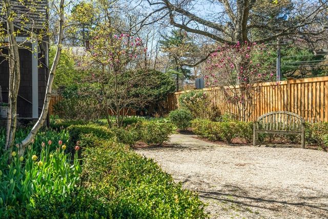 24 Coolidge Avenue, Cambridge, MA 02138
