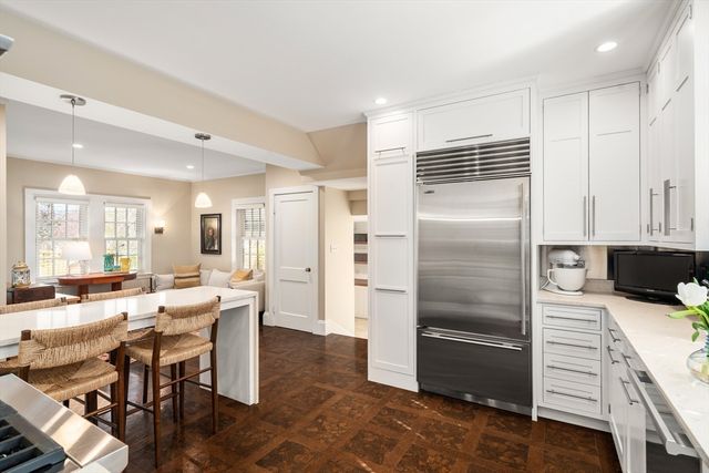 24 Coolidge Avenue, Cambridge, MA 02138