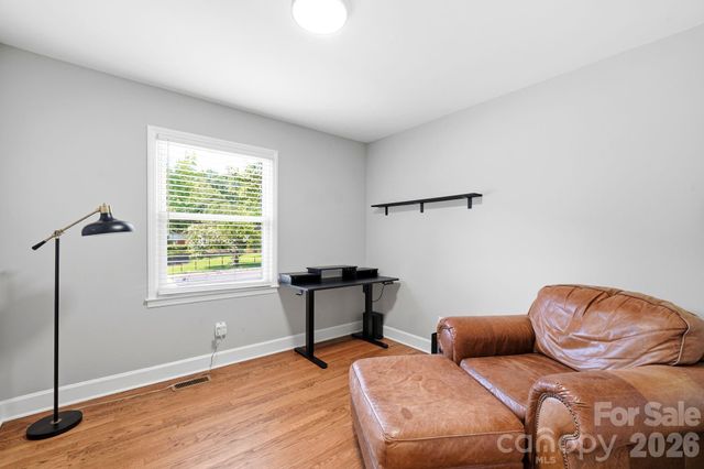 7552 Idlewild Road, Charlotte, NC 28212