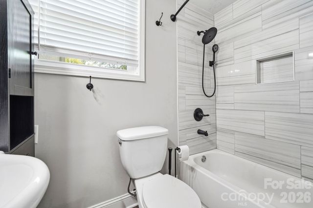 7552 Idlewild Road, Charlotte, NC 28212