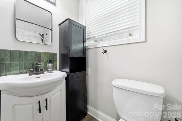 7552 Idlewild Road, Charlotte, NC 28212