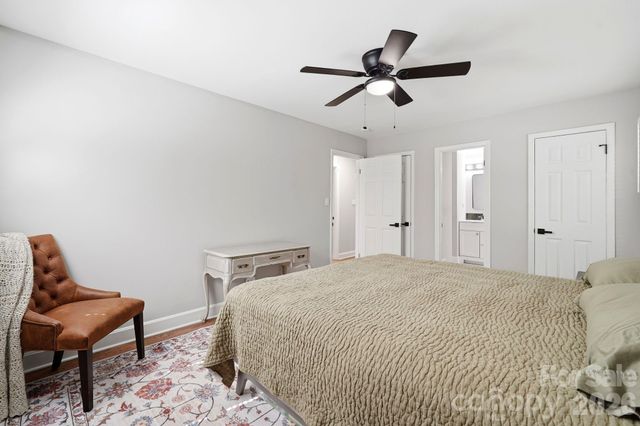 7552 Idlewild Road, Charlotte, NC 28212