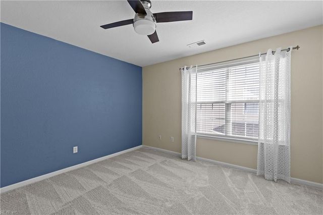 1001 Lambourne LN, Virginia Beach, VA 23462