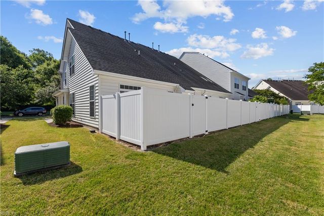 1001 Lambourne LN, Virginia Beach, VA 23462