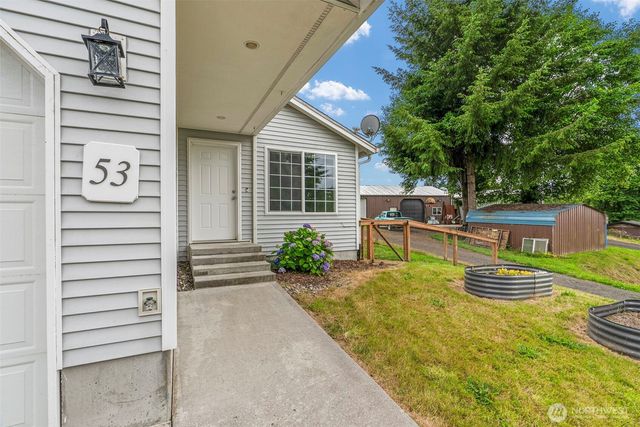 53 Michael St, Cathlamet, WA 98612