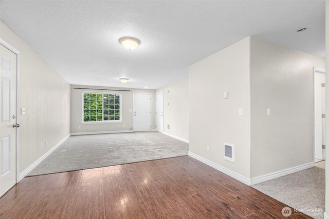 53 Michael St, Cathlamet, WA 98612