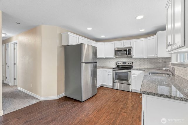 53 Michael St, Cathlamet, WA 98612