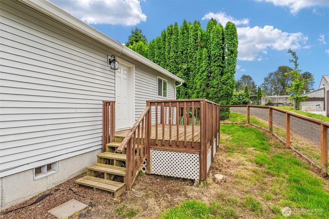 53 Michael St, Cathlamet, WA 98612