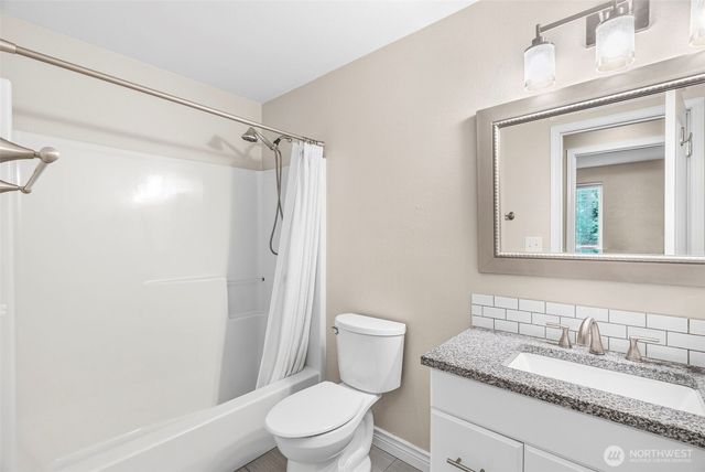 53 Michael St, Cathlamet, WA 98612