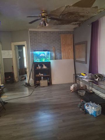 441 S Seigel Street, Decatur, IL 62522