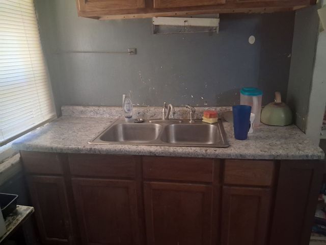 441 S Seigel Street, Decatur, IL 62522