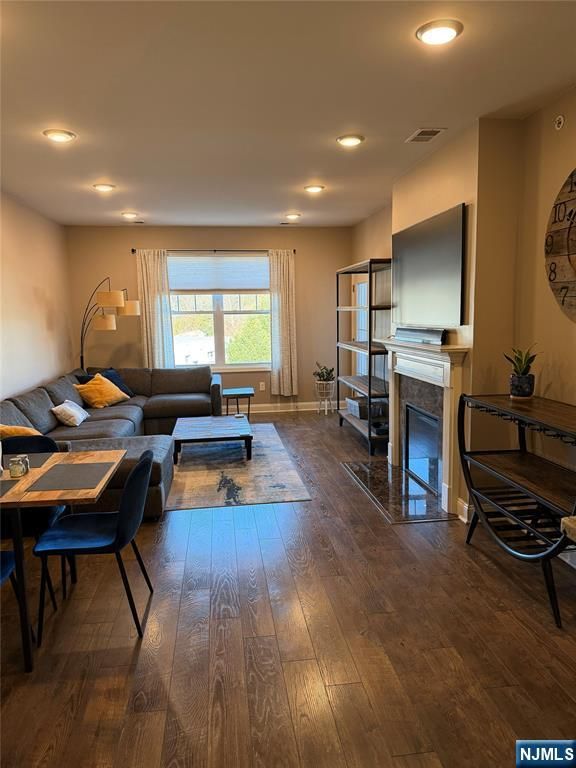 43 Elston Court 303, Wanaque, NJ 07420
