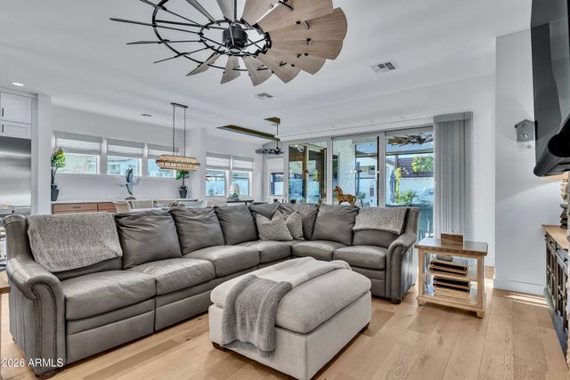 21448 W HILLCREST Boulevard, Buckeye, AZ 85396