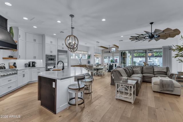 21448 W HILLCREST Boulevard, Buckeye, AZ 85396