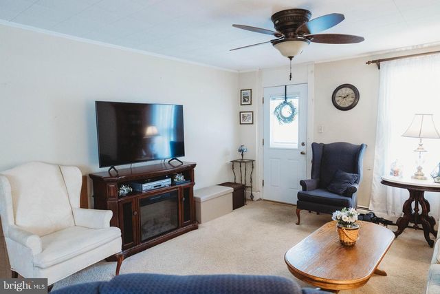151 WALNUT ST, Spring City, PA 19475