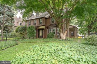 52 ROCK GLEN RD, Wynnewood, PA 19096