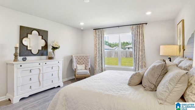 283 HALIFAX LANE, Chelsea, AL 35043